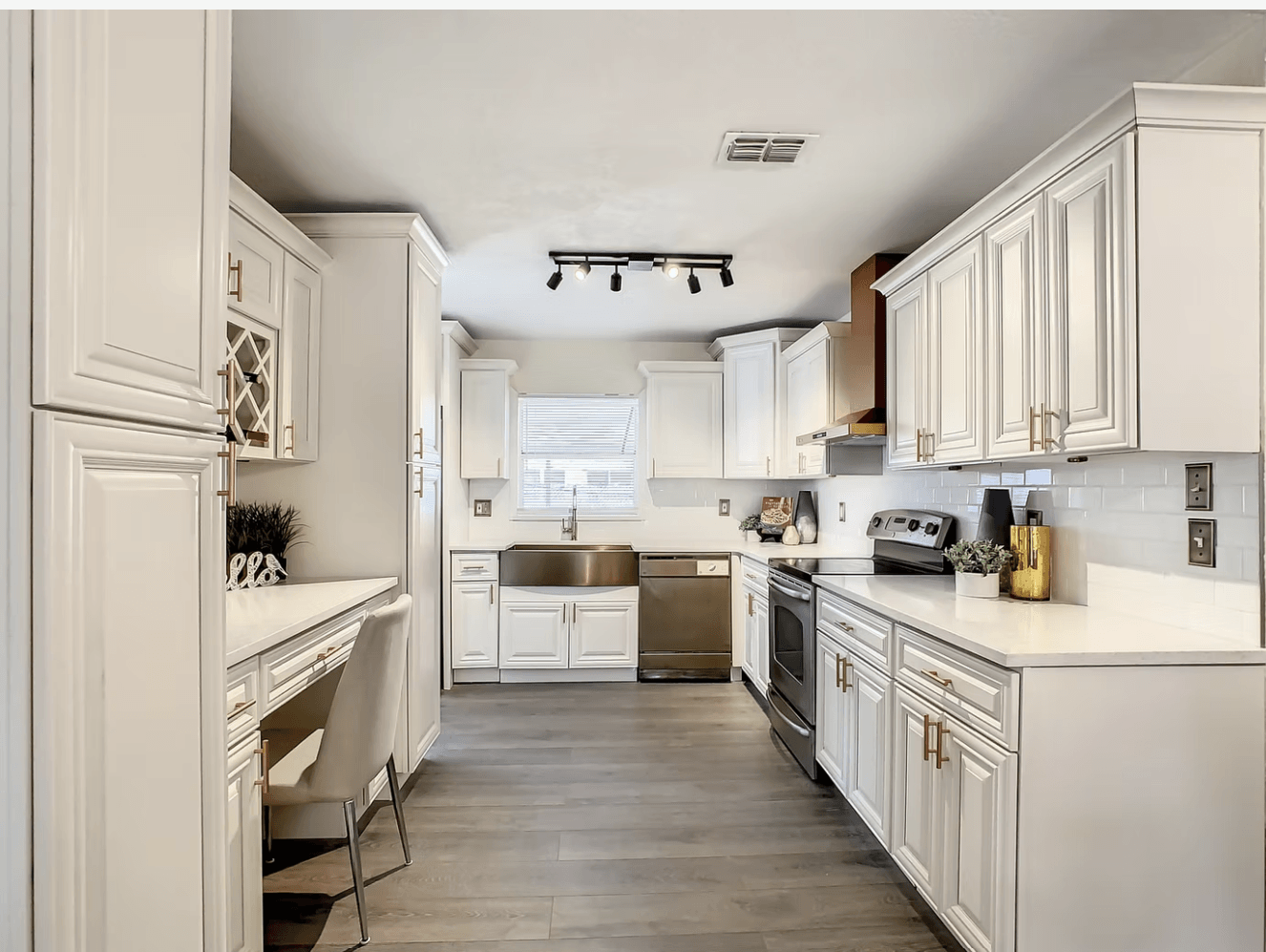 Pearl White Custom Kitchen Cabinets