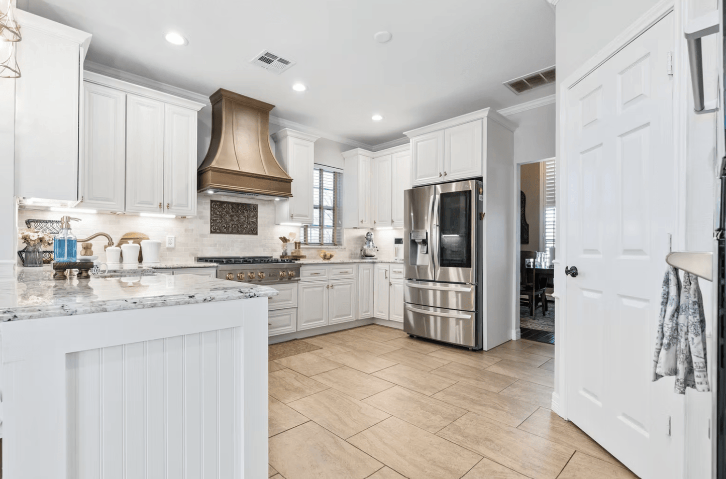 Pearl White Kitchen Island Cabinets